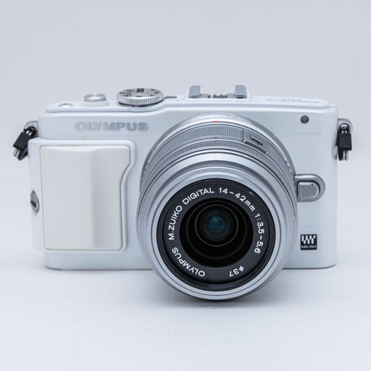 OLYMPUS PEN Lite E-PL6 ホワイト, M.ZUIKO DIGITAL 14-42mm F3.5-5.6 II R