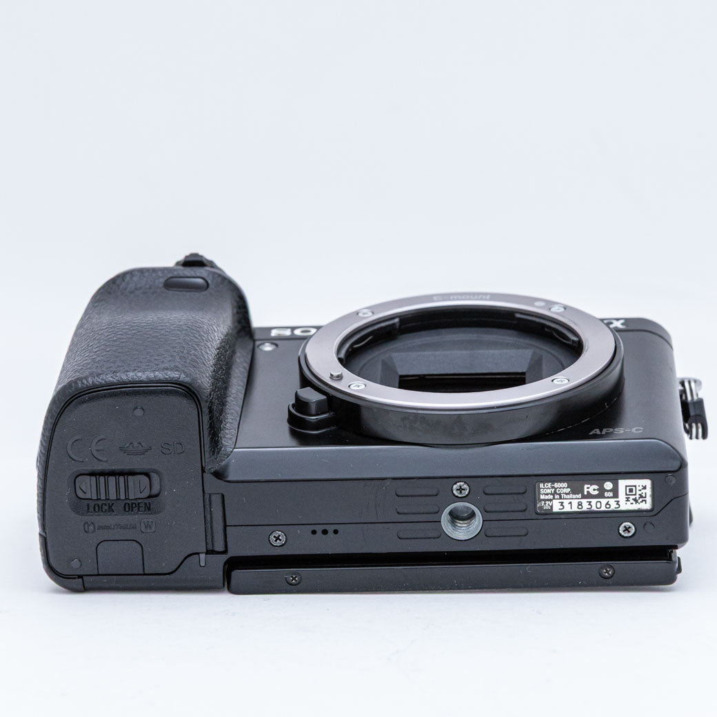 SONY α6000 (ILCE-6000) ブラック – ねりま中古カメラきつね堂