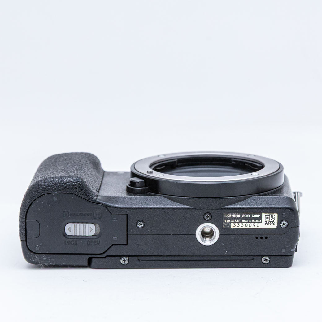 SONY α5100 (ILCE-5100) ブラック – ねりま中古カメラきつね堂
