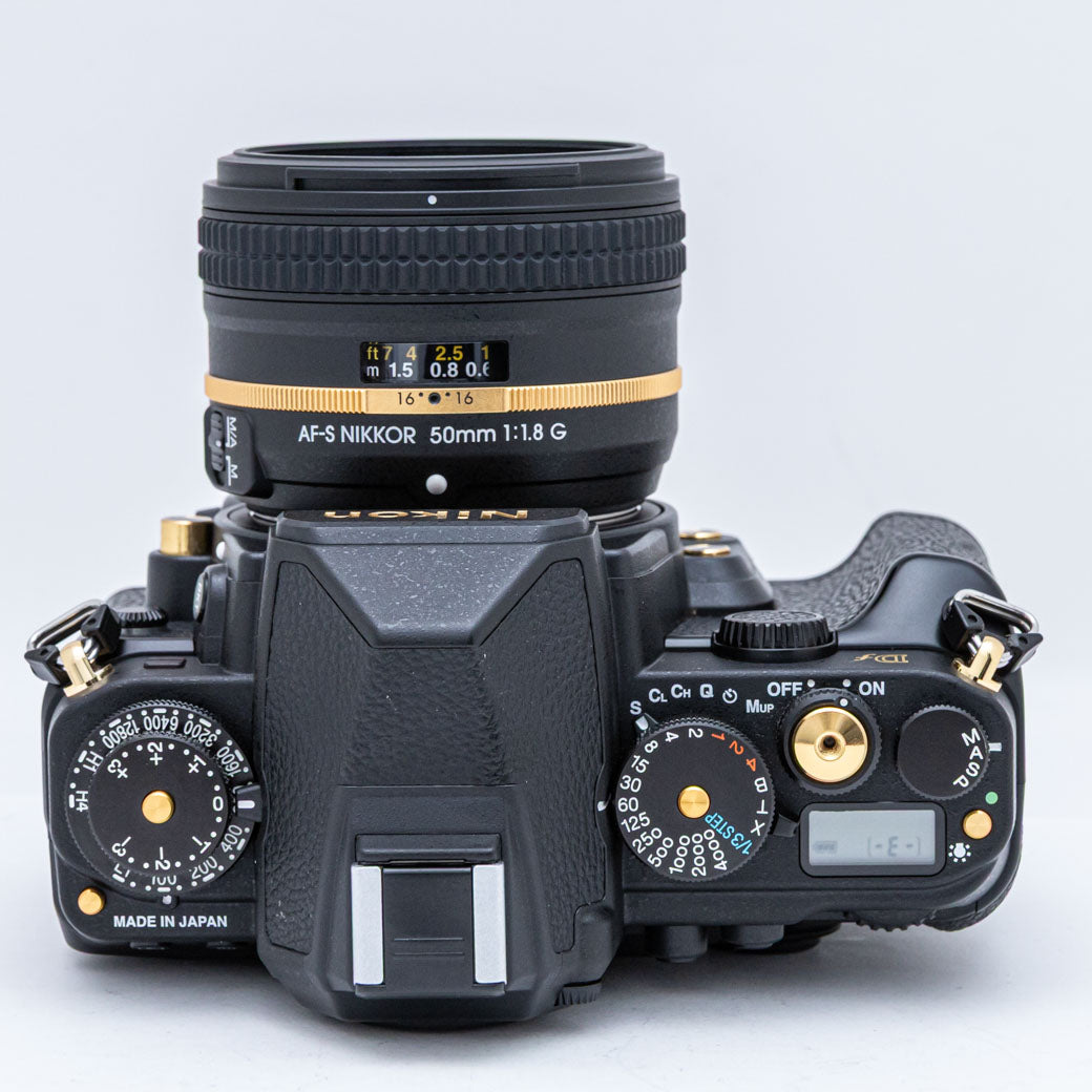 Nikon Df 50mm F1.8 G Special Gold Edition キット