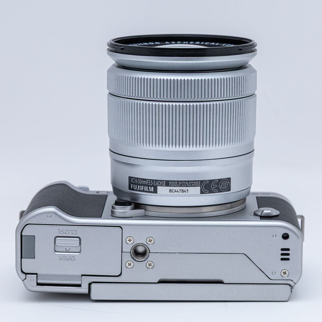 FUJIFILM X-A3 シルバー, XC 16-50mm F3.5-5.6 OIS II