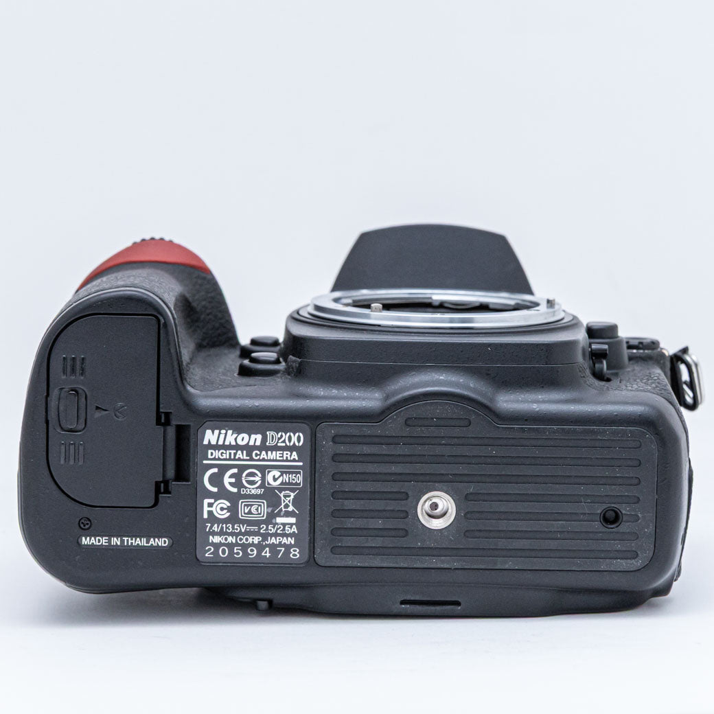 Nikon D200