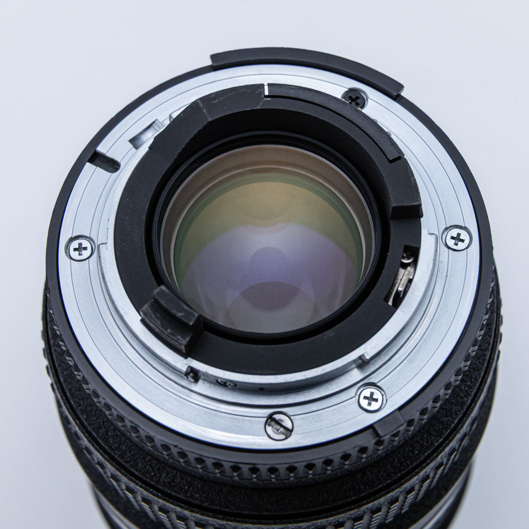 Nikon AF 20-35mm F2.8 D
