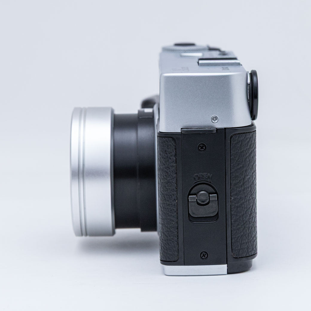 Konica HEXAR Silver – ねりま中古カメラきつね堂