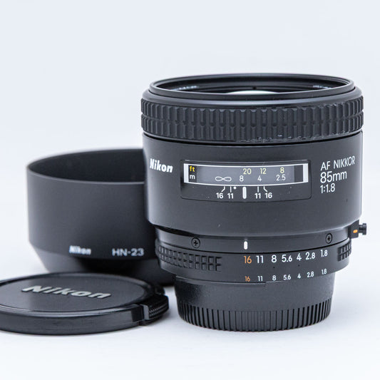 Nikon AF 85mm F1.8