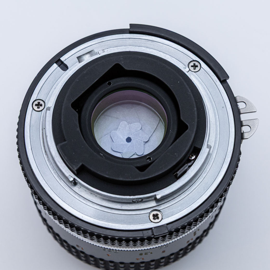中古　オールドレンズ　Ai Micro-Nikkor 55mm f2.8 S￼ Nikon Ai Micro Nikkor 55mm F2.8 S – ねりま中古カメラきつね堂