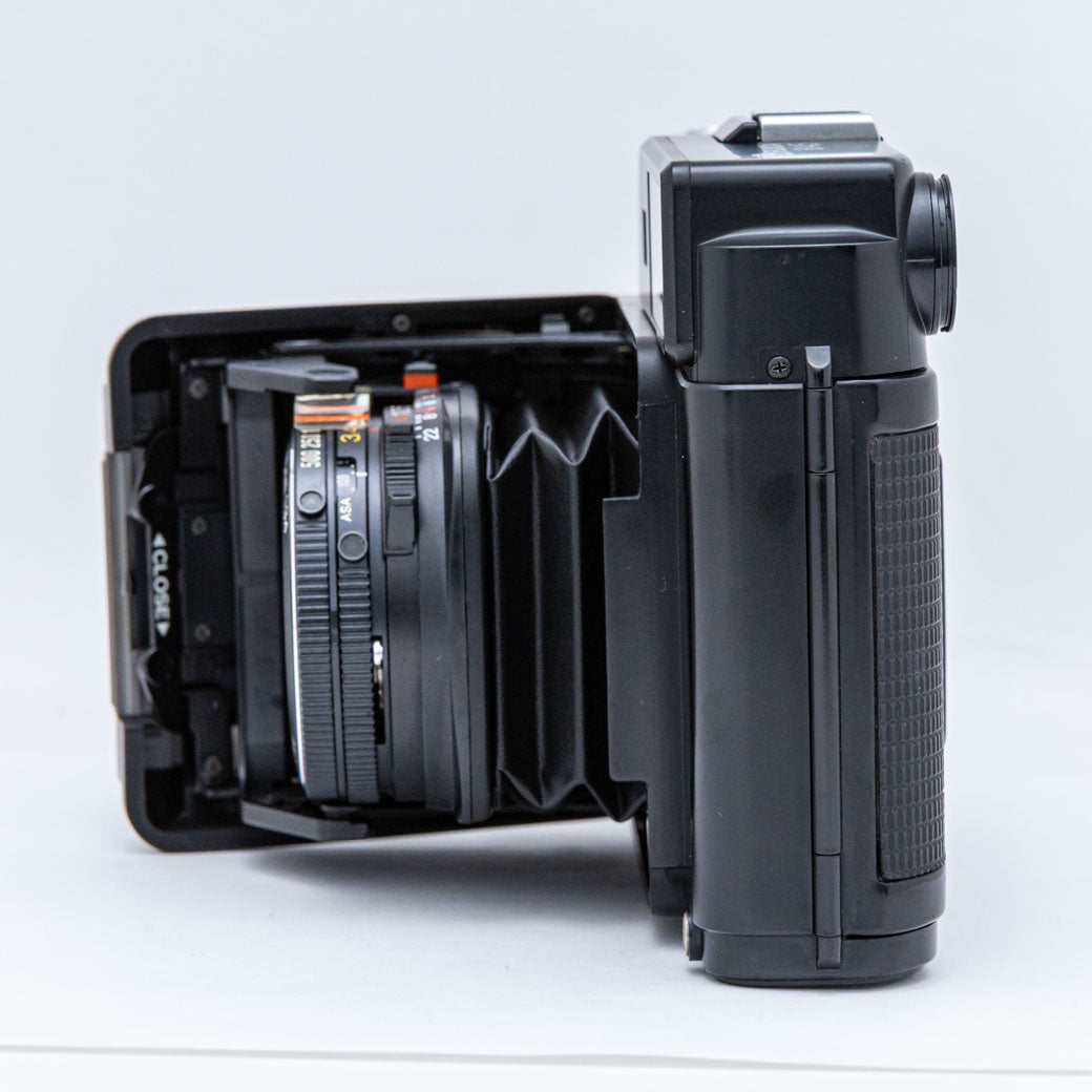 FUJICA GS645 Professional 本体 中判カメラ FUJICA GS645 Professional – ねりま中古カメラきつね堂
