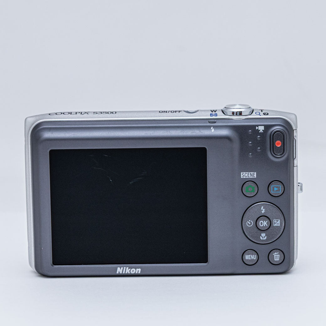 Nikon COOLPIX S3500 シルバー – ねりま中古カメラきつね堂