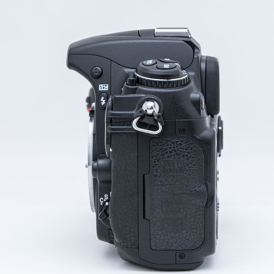 Nikon D300 – ねりま中古カメラきつね堂
