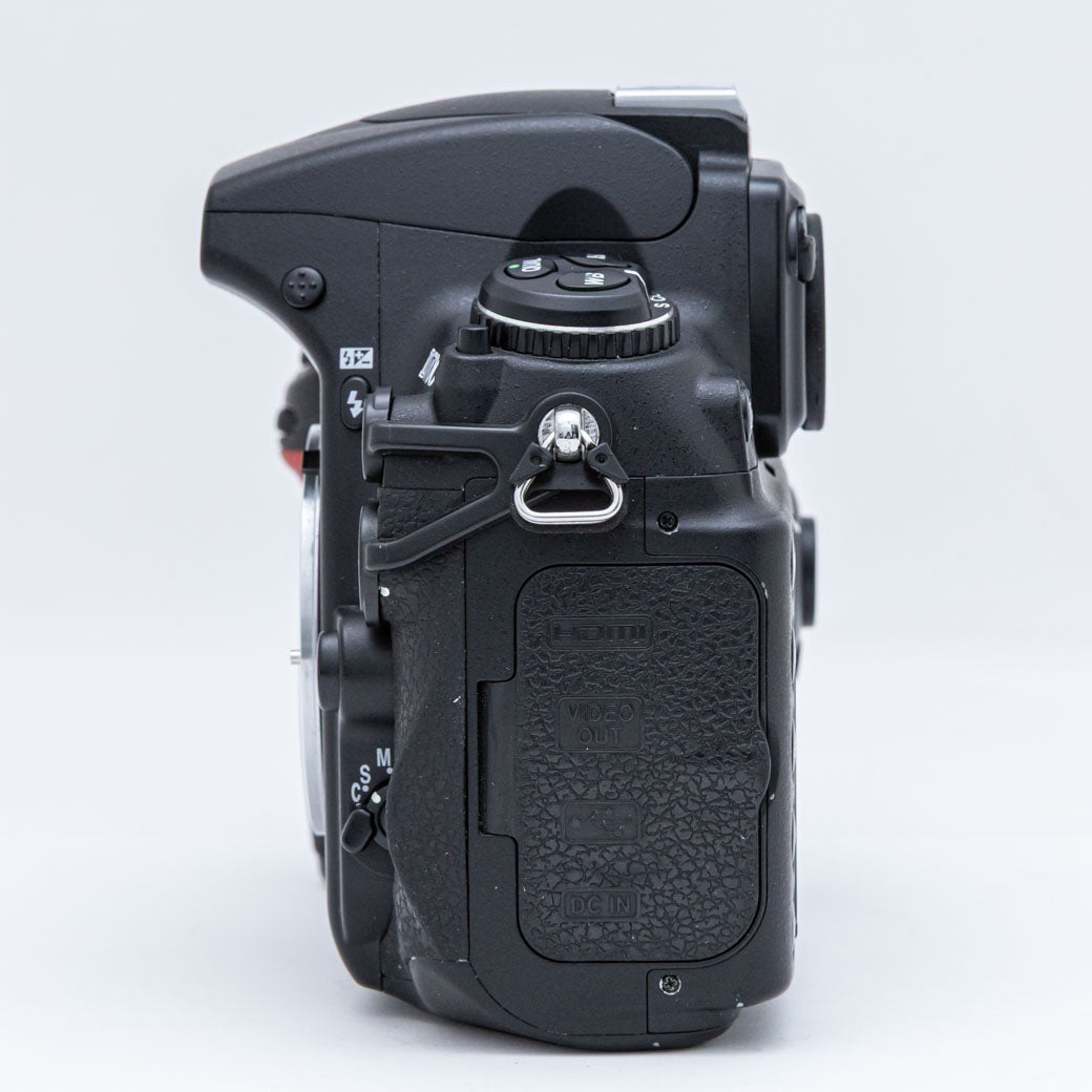 D700 一眼レフカメラ グリップはなし 中古 Nikon D700 – ねりま中古カメラきつね堂