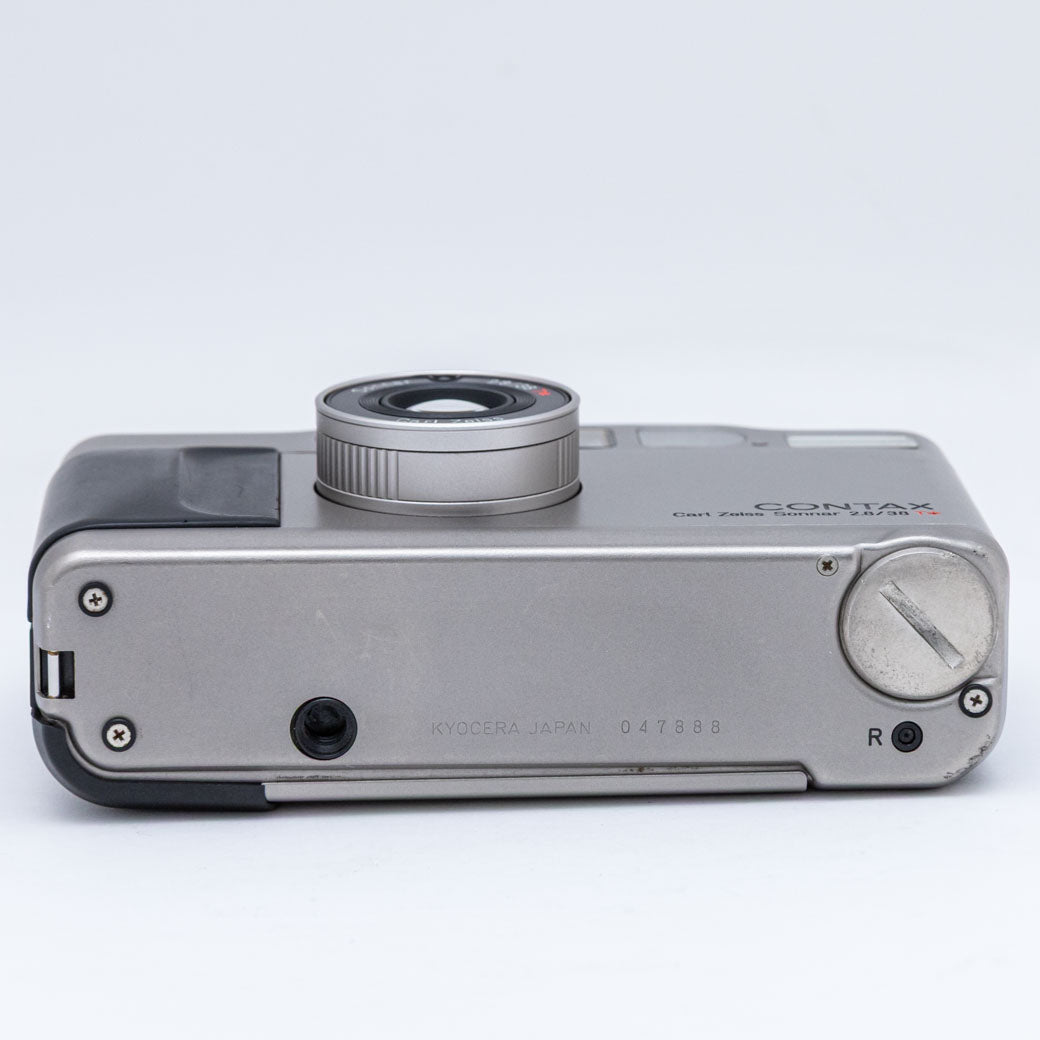 【動作未確認】CONTAX T2 チタンシルバー CONTAX T2 チタン – ねりま中古カメラきつね堂