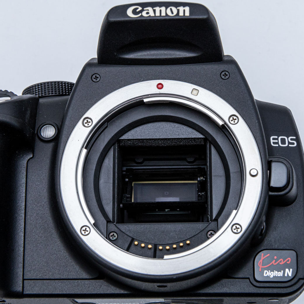 Canon EOS Kiss Digital N ブラック, EF-S 18-55mm F3.5-5.6 II USM